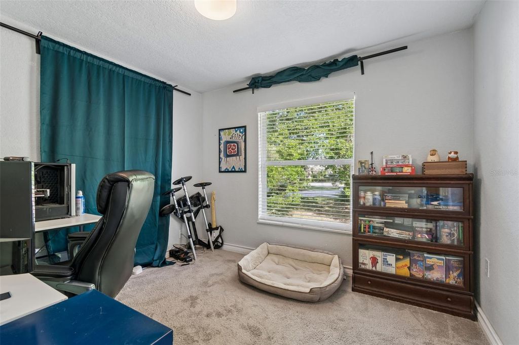 Image 11 of property listing at 2301 W ELDRED DRIVE, Tampa, FL 33603