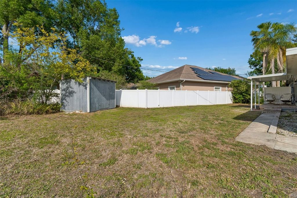 Image 22 of property listing at 2301 W ELDRED DRIVE, Tampa, FL 33603