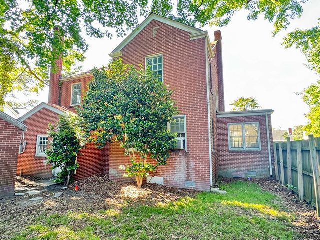 2910 Woodland AVE, Norfolk, VA 23504