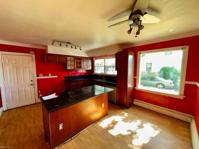 2910 Woodland AVE, Norfolk, VA 23504