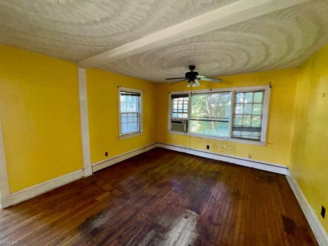2910 Woodland AVE, Norfolk, VA 23504