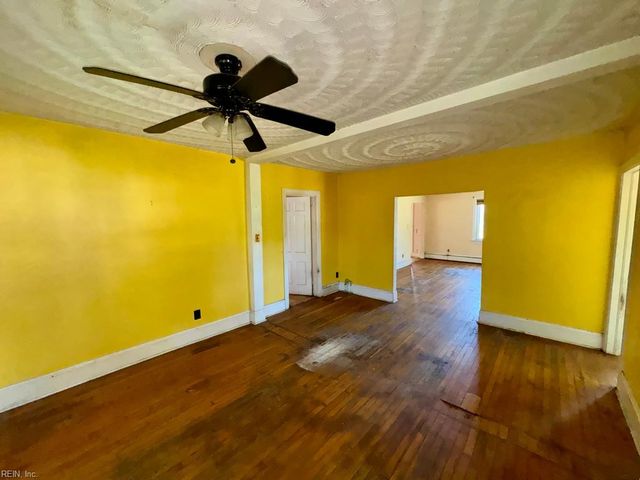 2910 Woodland AVE, Norfolk, VA 23504