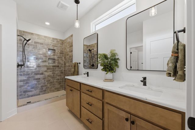 8471 W Pebble, Maize, KS 67101