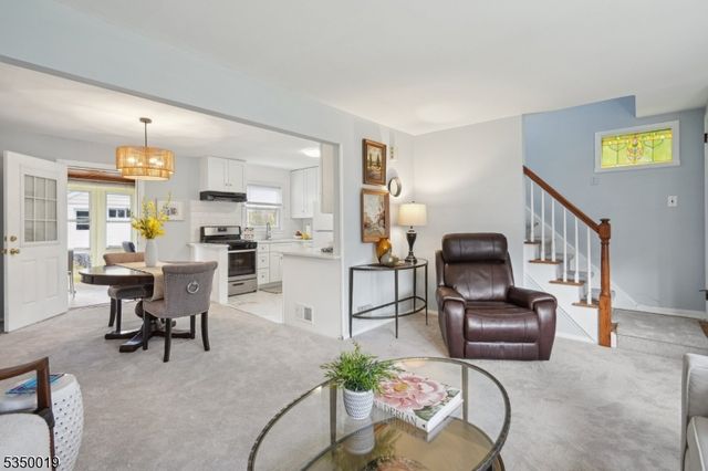 9 Wells Court, Bloomfield Twp., NJ 07003