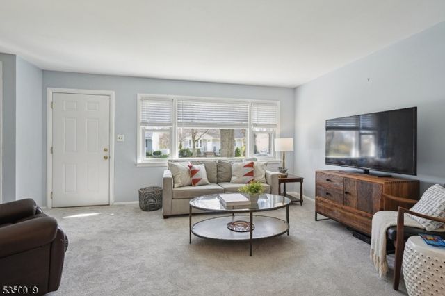 9 Wells Court, Bloomfield Twp., NJ 07003