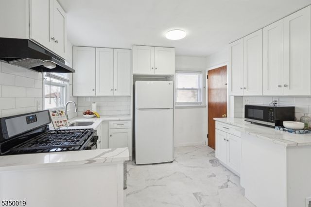 9 Wells Court, Bloomfield Twp., NJ 07003