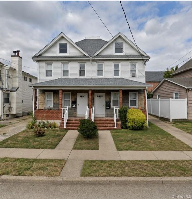 158 Cleveland Avenue, Mineola, NY 11501