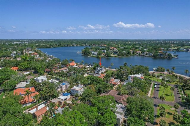 2320 COFFEE POT BOULEVARD NE, St Petersburg, FL 33704