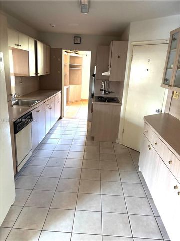 17960 NE 6th Ave, North Miami Beach, FL 33162