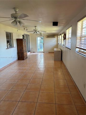 17960 NE 6th Ave, North Miami Beach, FL 33162