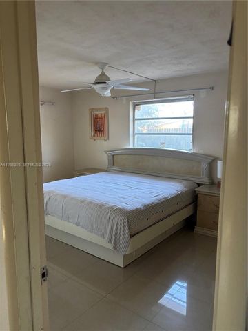 17960 NE 6th Ave, North Miami Beach, FL 33162