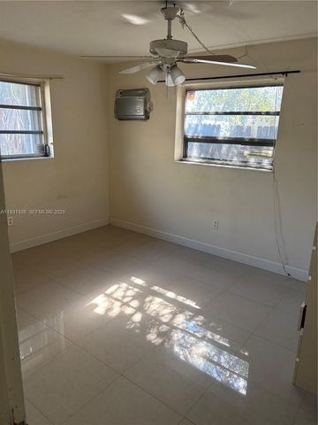 17960 NE 6th Ave, North Miami Beach, FL 33162