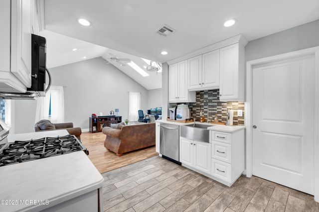 542 Princess Court, Toms River, NJ 08753