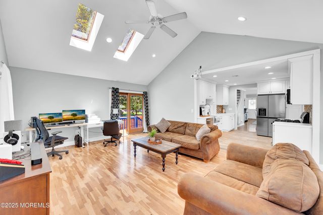 542 Princess Court, Toms River, NJ 08753