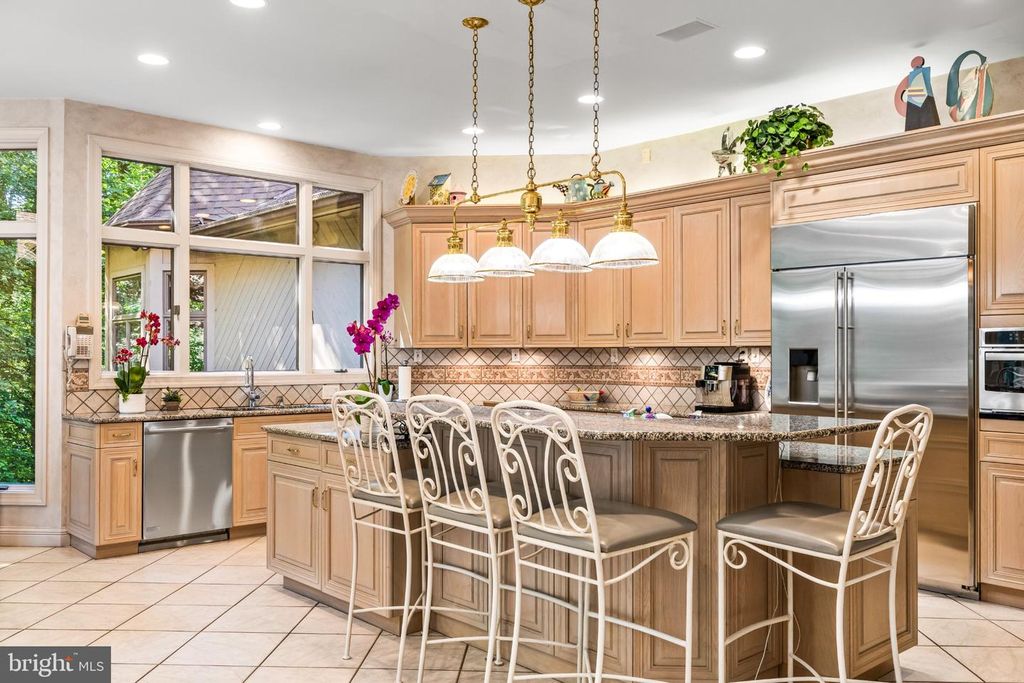 Image 20 of property listing at 12113 HENESON GARTH, Owings Mills, MD 21117