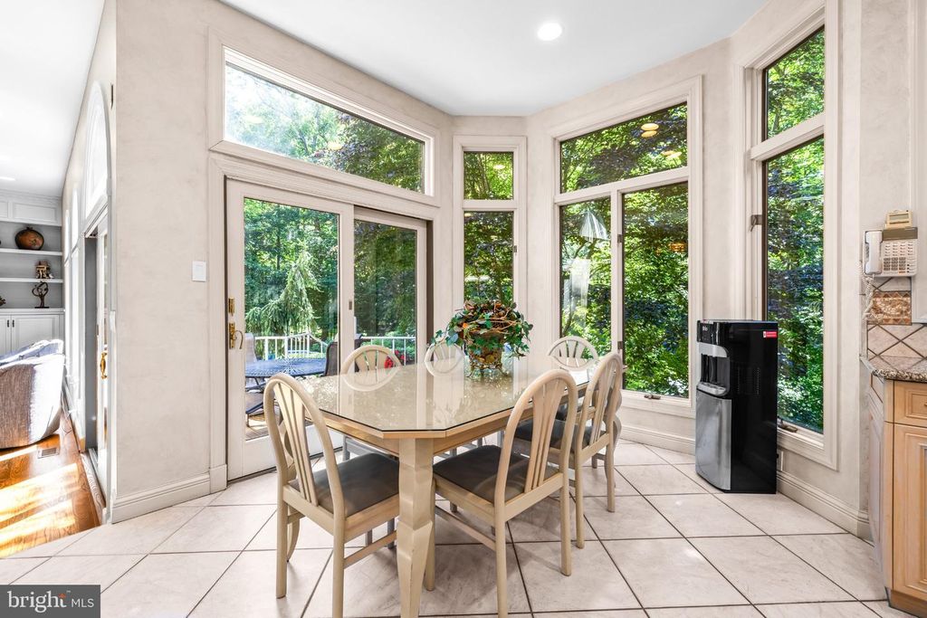 Image 23 of property listing at 12113 HENESON GARTH, Owings Mills, MD 21117