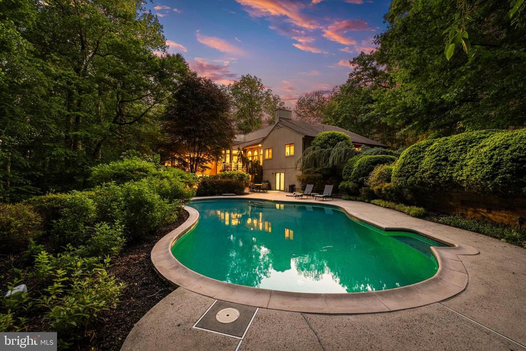 Image 4 of property listing at 12113 HENESON GARTH, Owings Mills, MD 21117