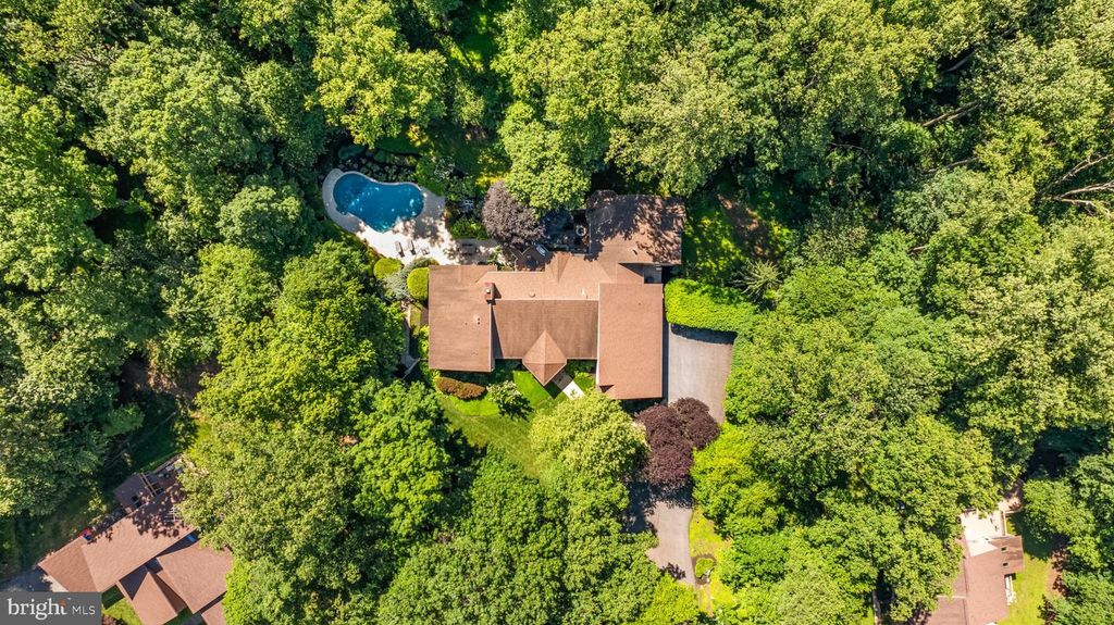 Image 82 of property listing at 12113 HENESON GARTH, Owings Mills, MD 21117