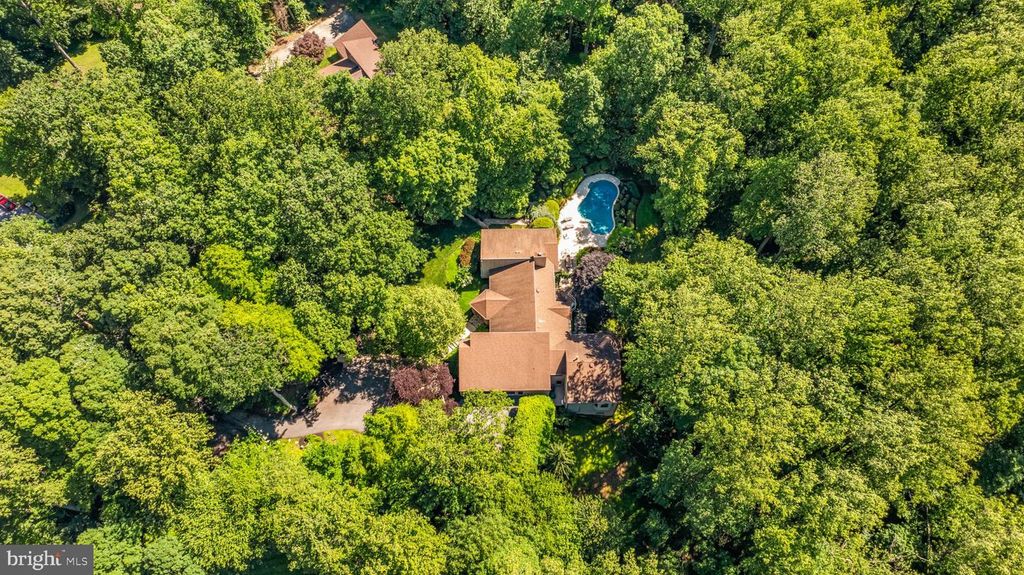 Image 83 of property listing at 12113 HENESON GARTH, Owings Mills, MD 21117