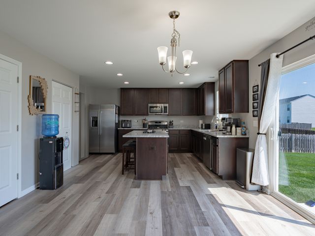 1004 Daniel Street, Plano, IL 60545
