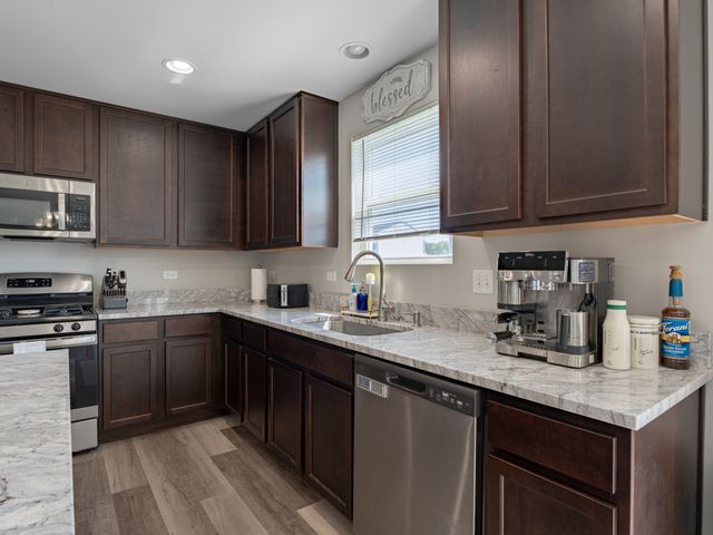 1004 Daniel Street, Plano, IL 60545