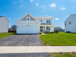 1004 Daniel Street, Plano, IL 60545