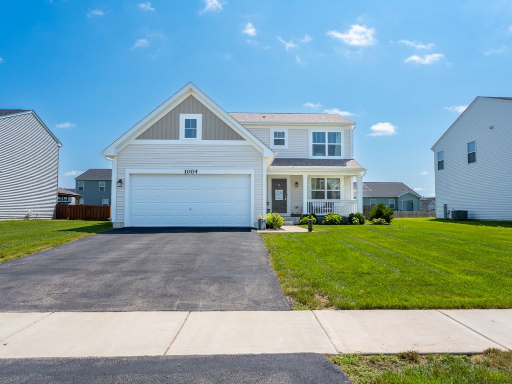 1004 Daniel Street, Plano, IL 60545