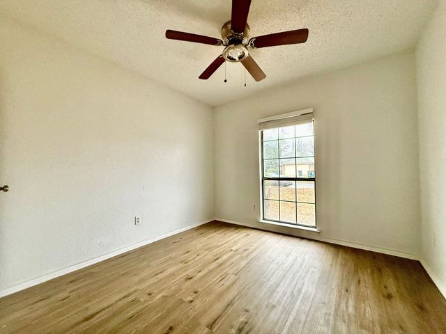 1921 Ashley Drive, Fort Worth, TX 76134