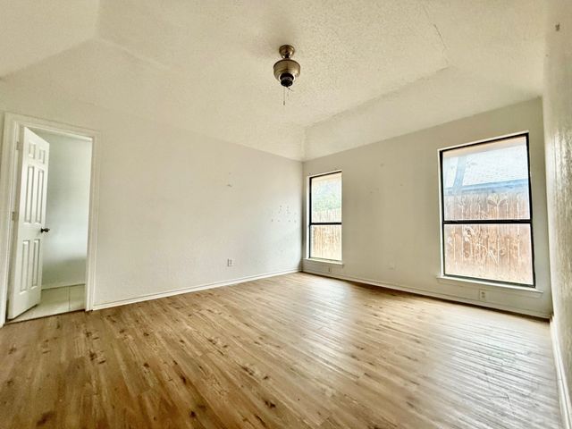 1921 Ashley Drive, Fort Worth, TX 76134