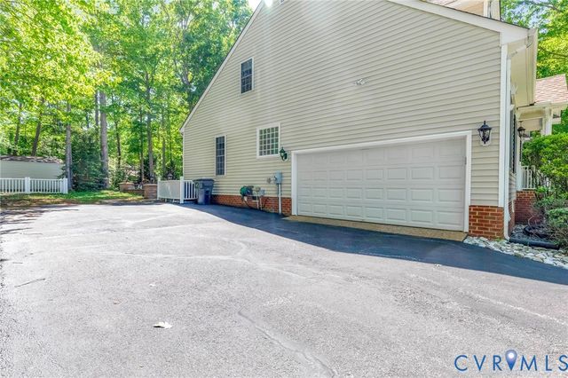 5023 Whitegate Dr, Henrico, VA 23231