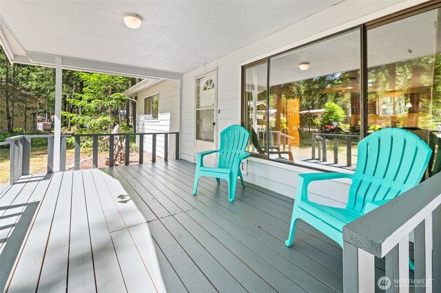 81 N Buckhorn Court, Hoodsport, WA 98548