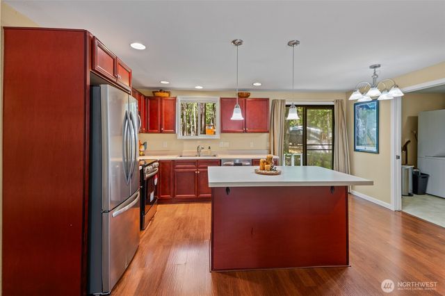 81 N Buckhorn Court, Hoodsport, WA 98548