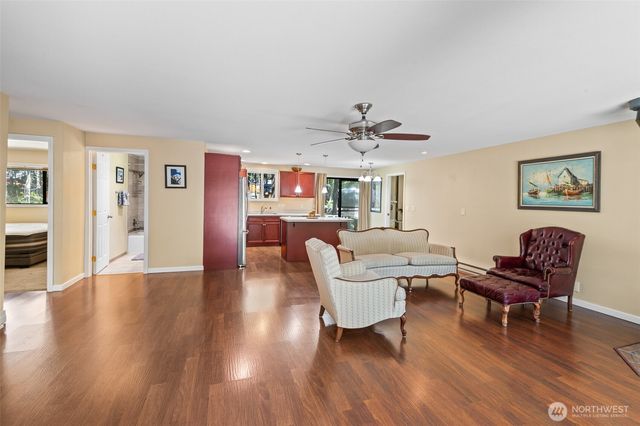 81 N Buckhorn Court, Hoodsport, WA 98548
