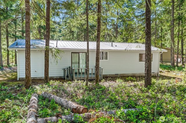 81 N Buckhorn Court, Hoodsport, WA 98548
