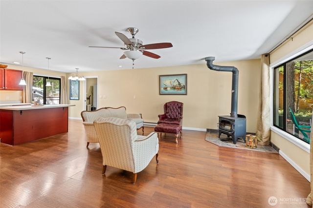 81 N Buckhorn Court, Hoodsport, WA 98548