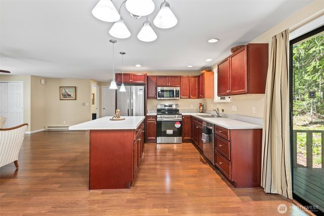 81 N Buckhorn Court, Hoodsport, WA 98548