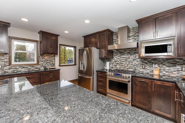 4801 E Upland Crest, Columbia Heights, MN 55421