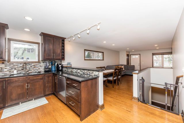 4801 E Upland Crest, Columbia Heights, MN 55421