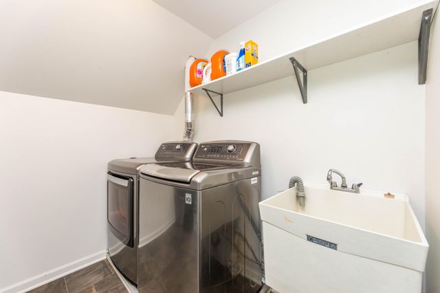 4801 E Upland Crest, Columbia Heights, MN 55421