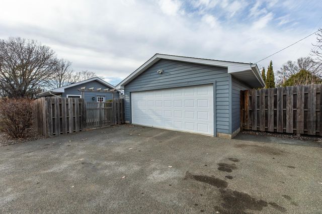 4801 E Upland Crest, Columbia Heights, MN 55421