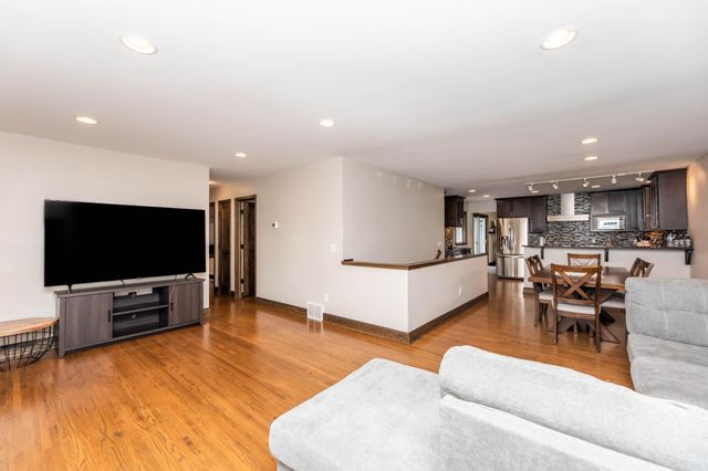 4801 E Upland Crest, Columbia Heights, MN 55421