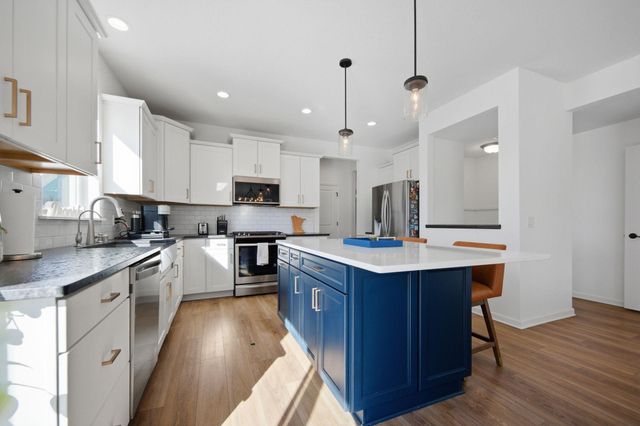 18445 58th Avenue N, Plymouth, MN 55446