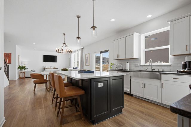 18445 58th Avenue N, Plymouth, MN 55446