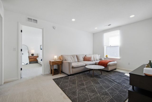 18445 58th Avenue N, Plymouth, MN 55446