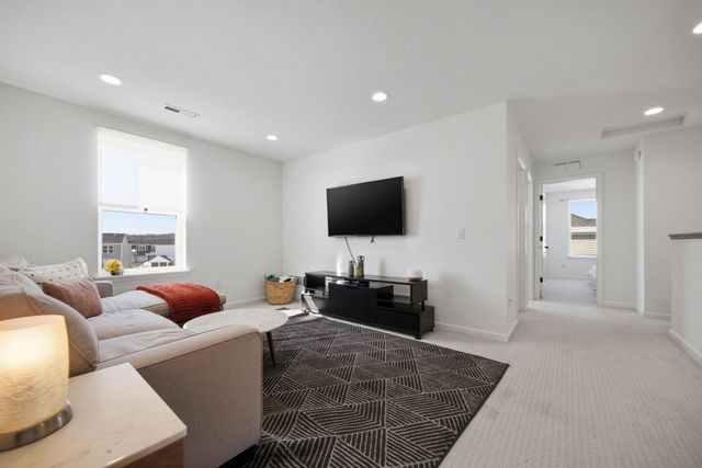 18445 58th Avenue N, Plymouth, MN 55446