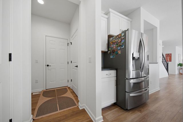 18445 58th Avenue N, Plymouth, MN 55446