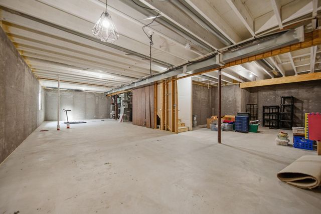 18445 58th Avenue N, Plymouth, MN 55446