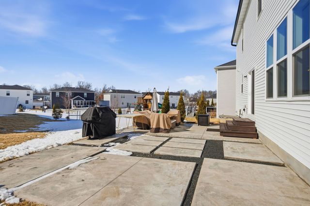 18445 58th Avenue N, Plymouth, MN 55446