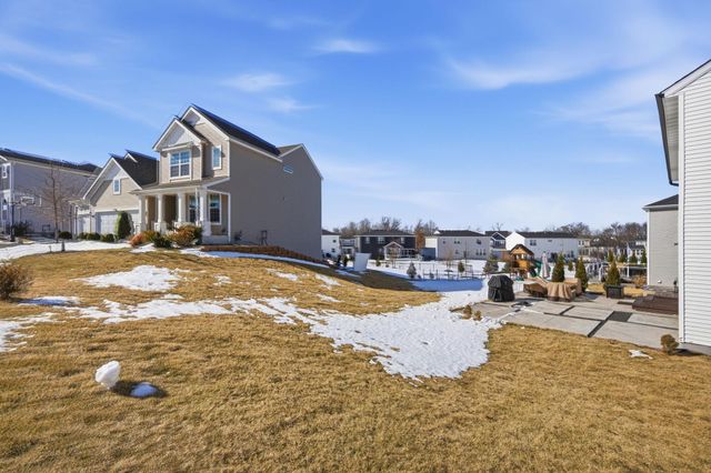 18445 58th Avenue N, Plymouth, MN 55446