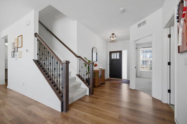 18445 58th Avenue N, Plymouth, MN 55446